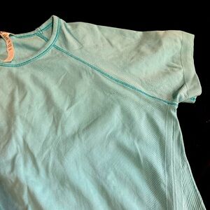 Athleta girls teal blue stretch tee size L